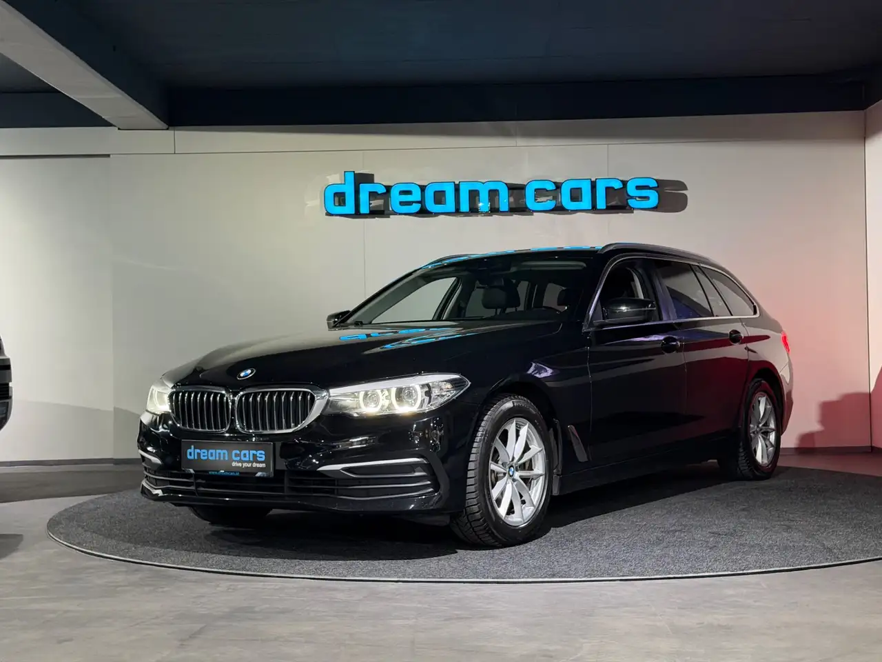 BMW 520 d xDrive / Navi Professional / Sitzheizung/ LED Bild 5