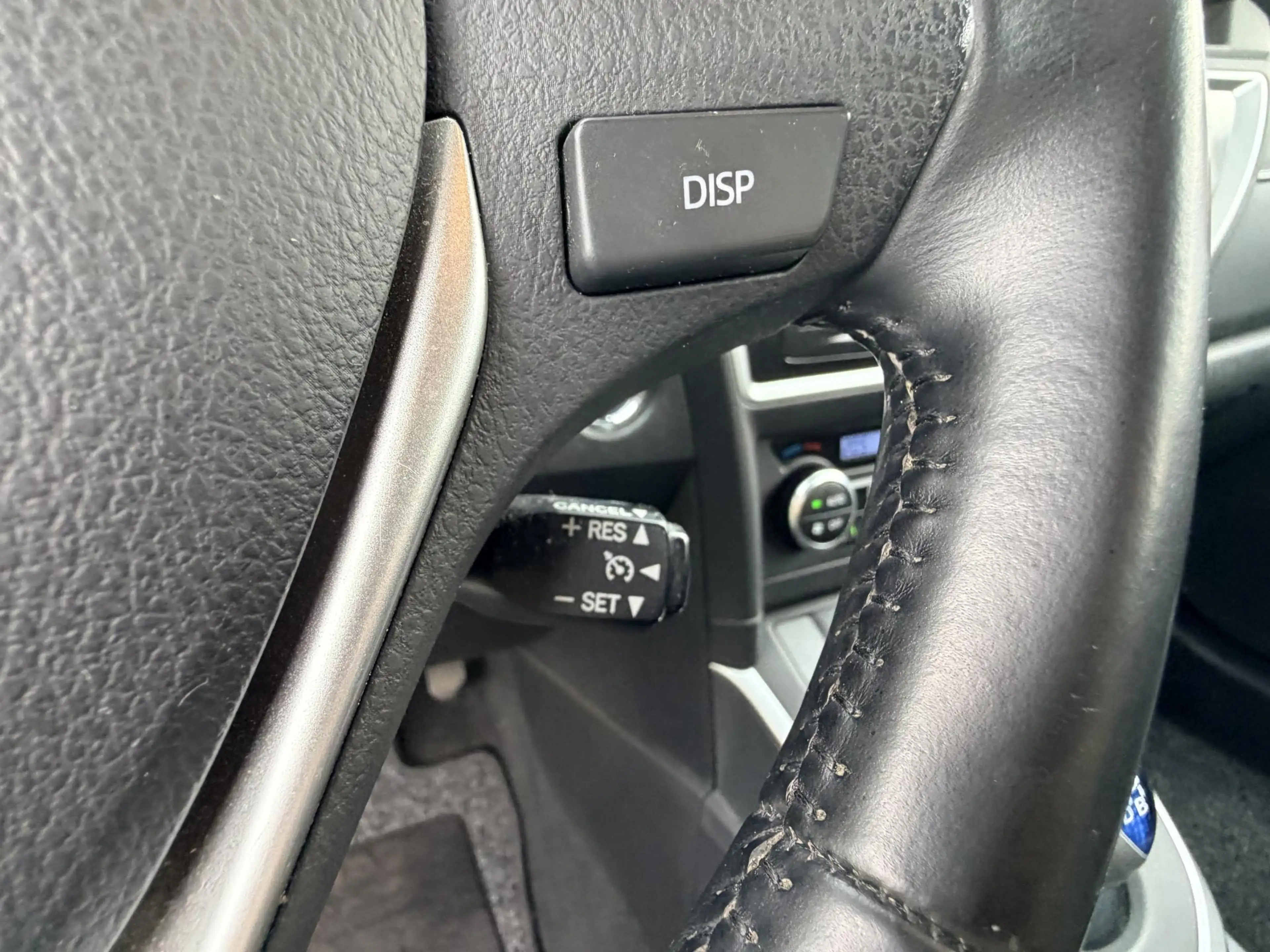 Toyota Auris 1.8 Hybrid Lease Pro•Leder•Navi — photo 16