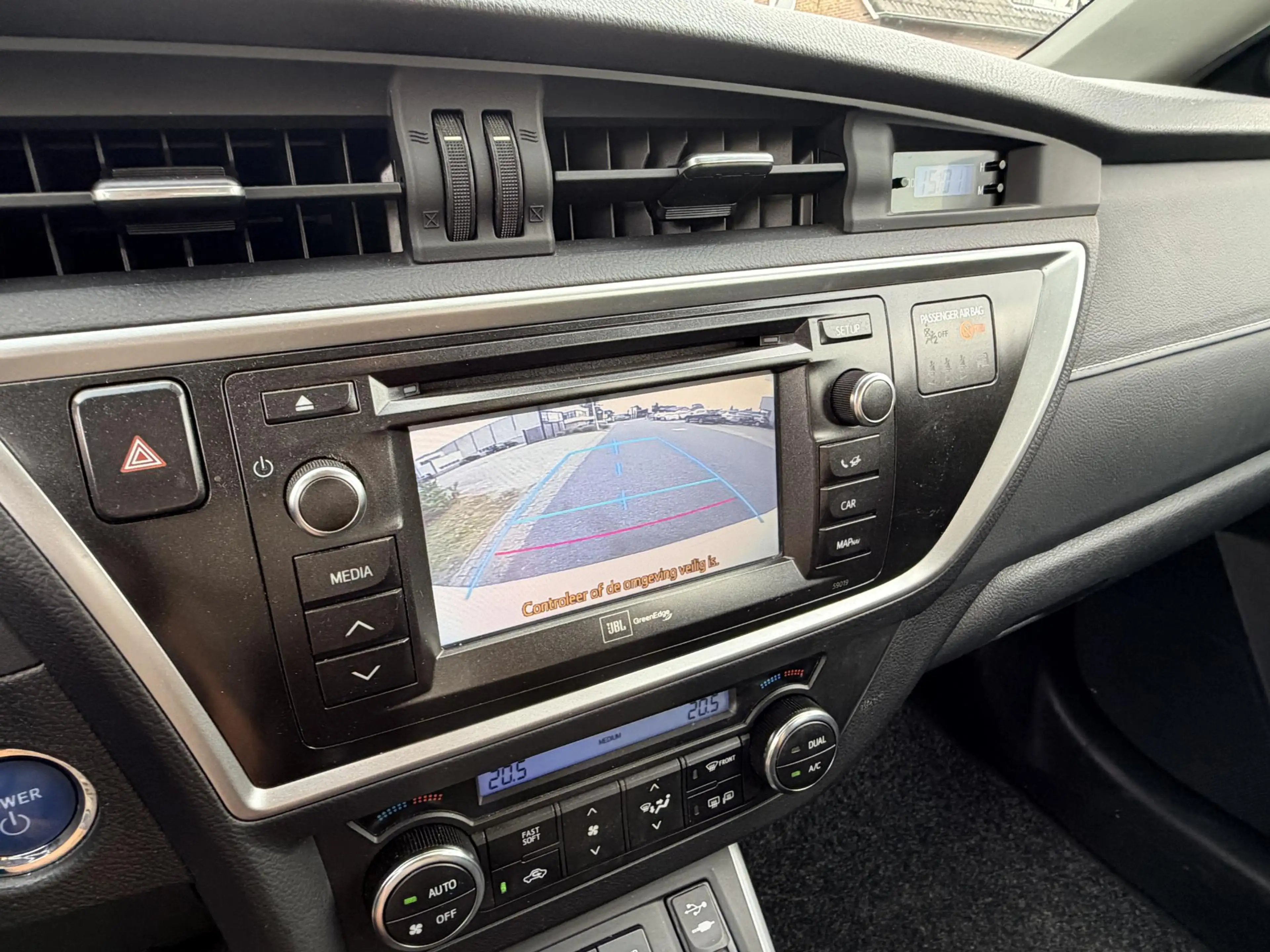 Toyota Auris 1.8 Hybrid Lease Pro•Leder•Navi — photo 21