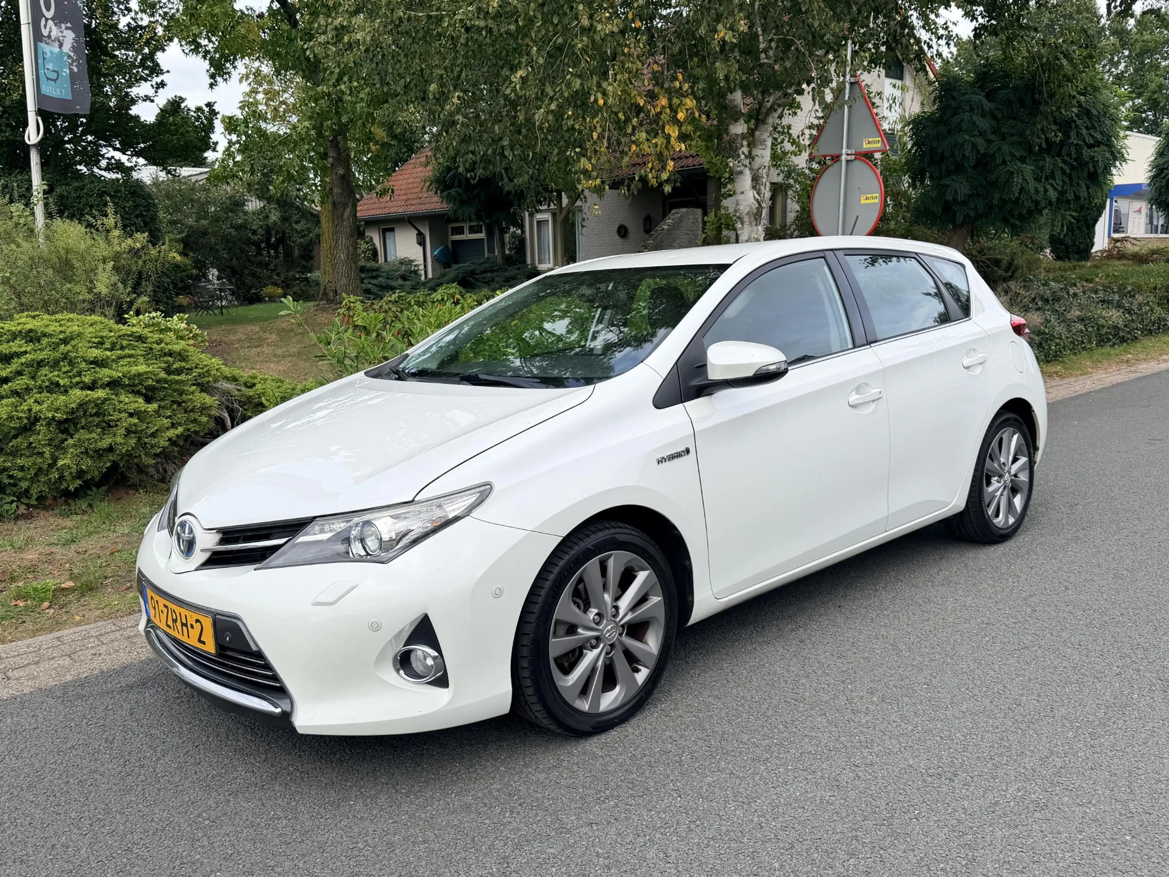 Toyota Auris 1.8 Hybrid Lease Pro•Leder•Navi