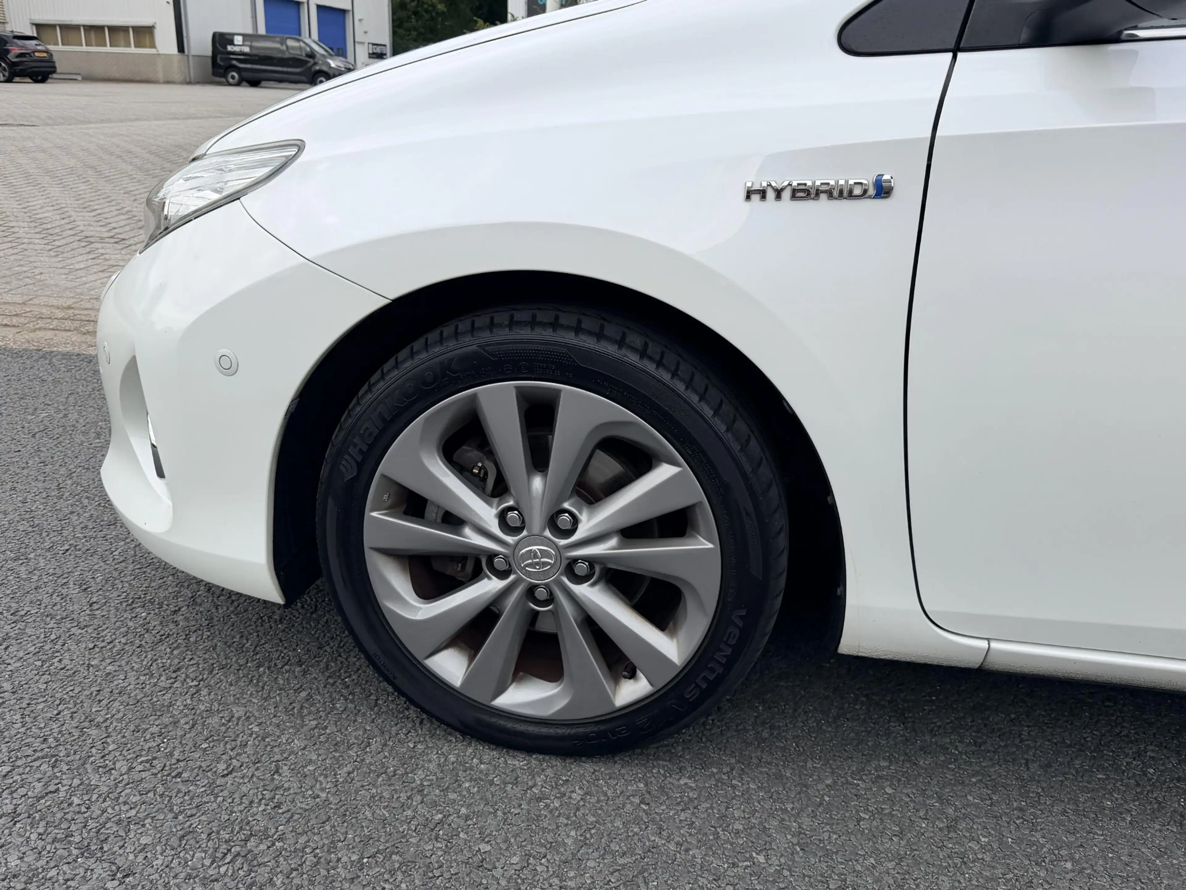 Toyota Auris 1.8 Hybrid Lease Pro•Leder•Navi — photo 5