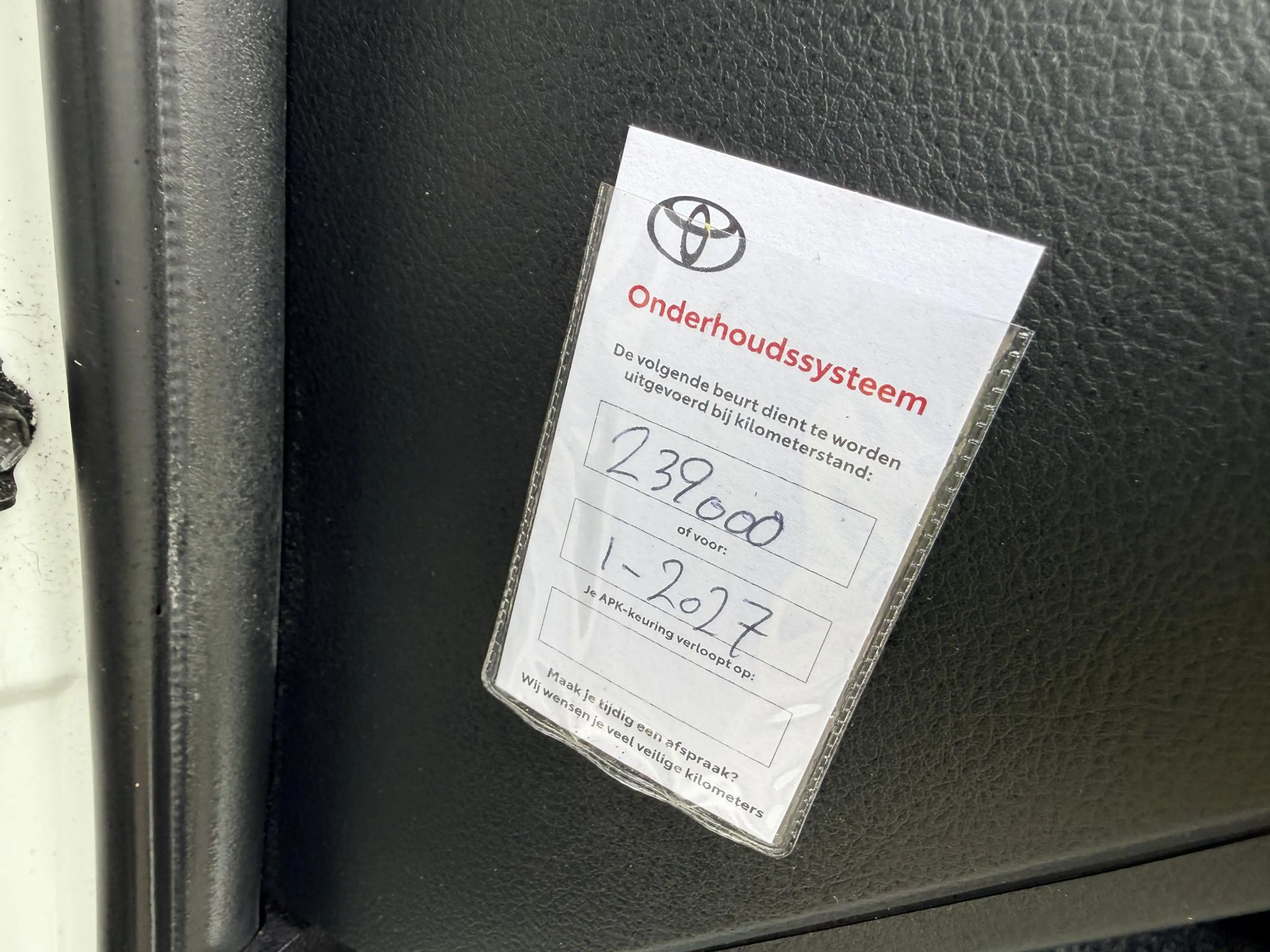 Toyota Auris 1.8 Hybrid Lease Pro•Leder•Navi — photo 31