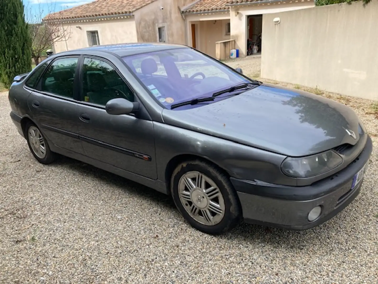 Renault Laguna Laguna V6 24V Initiale A siva - 1