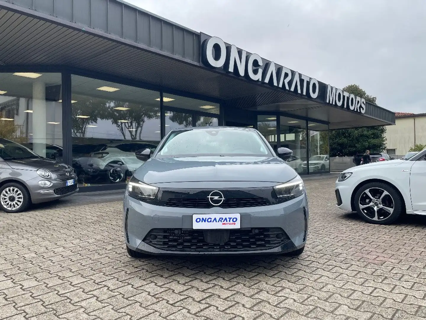 Opel Corsa Hybrid 110 CV aut. Edition Grigio - 2