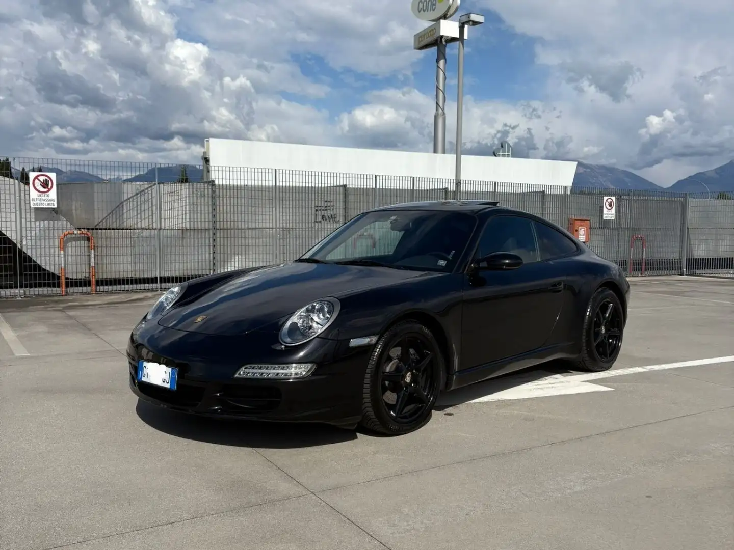 Porsche 911 997 3.6 Carrera Nero - 2