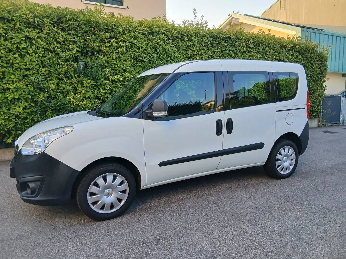 Opel Combo 1.4N1 5 posti autocarro GPL tua a 164 Bianco - 1