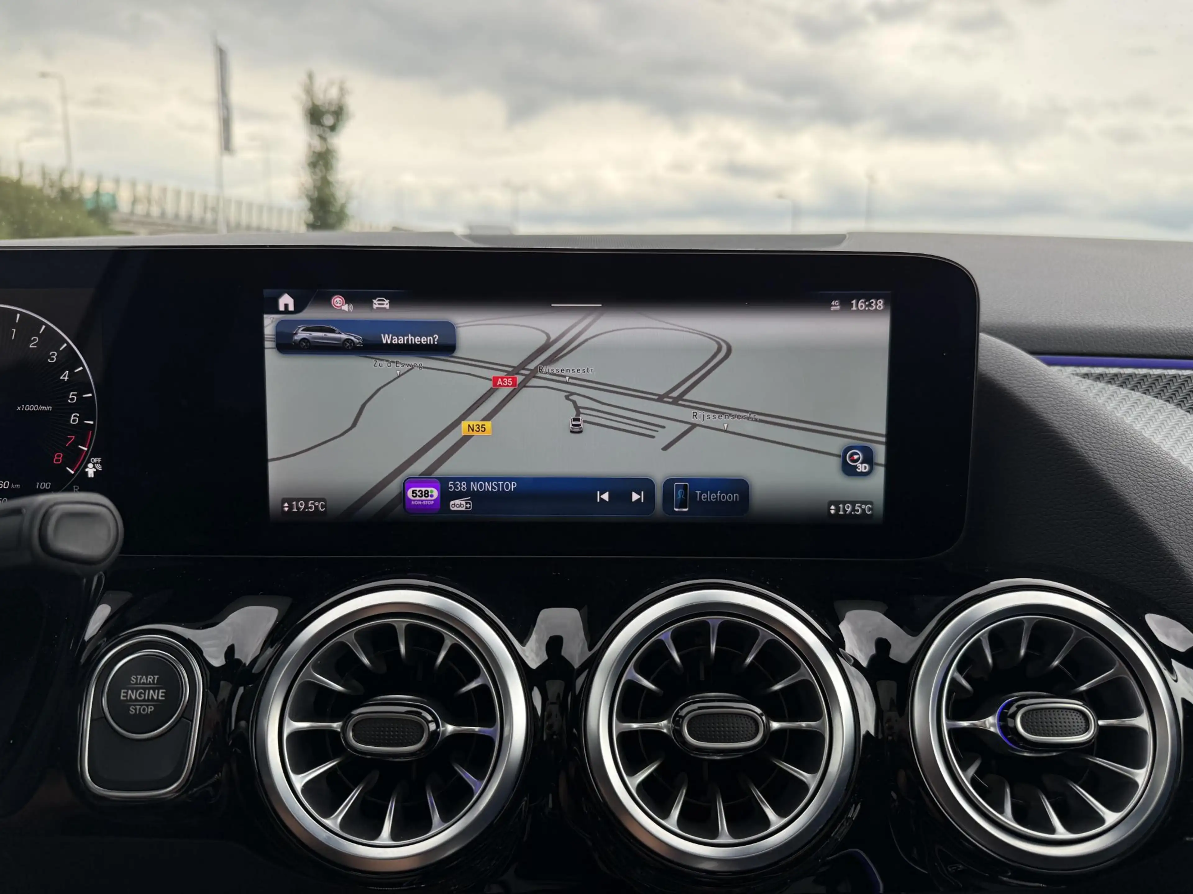 Mercedes-Benz B 250 e Business Solution AMG |Pano|ACC|Camera| — photo 11