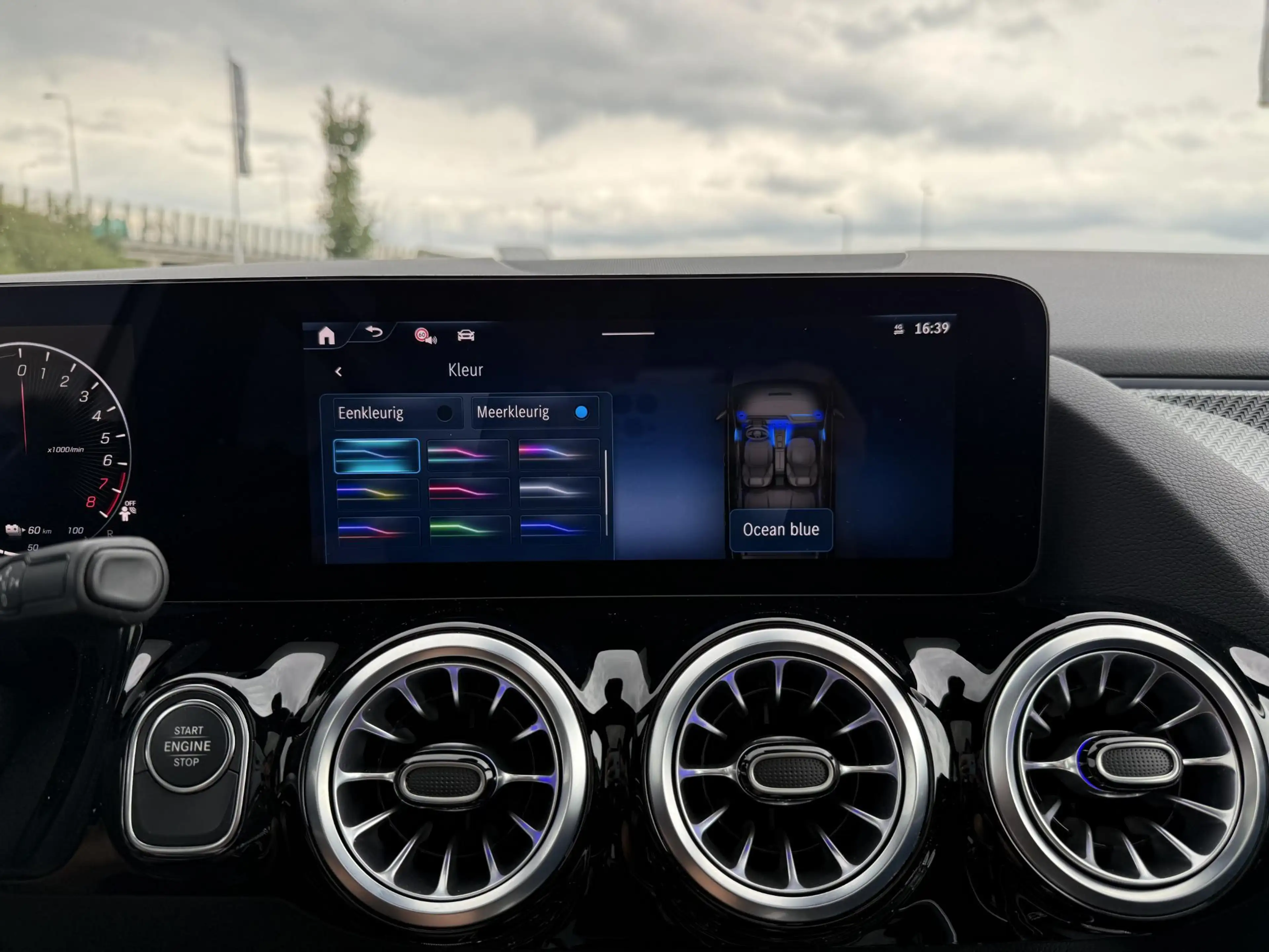 Mercedes-Benz B 250 e Business Solution AMG |Pano|ACC|Camera| — photo 4