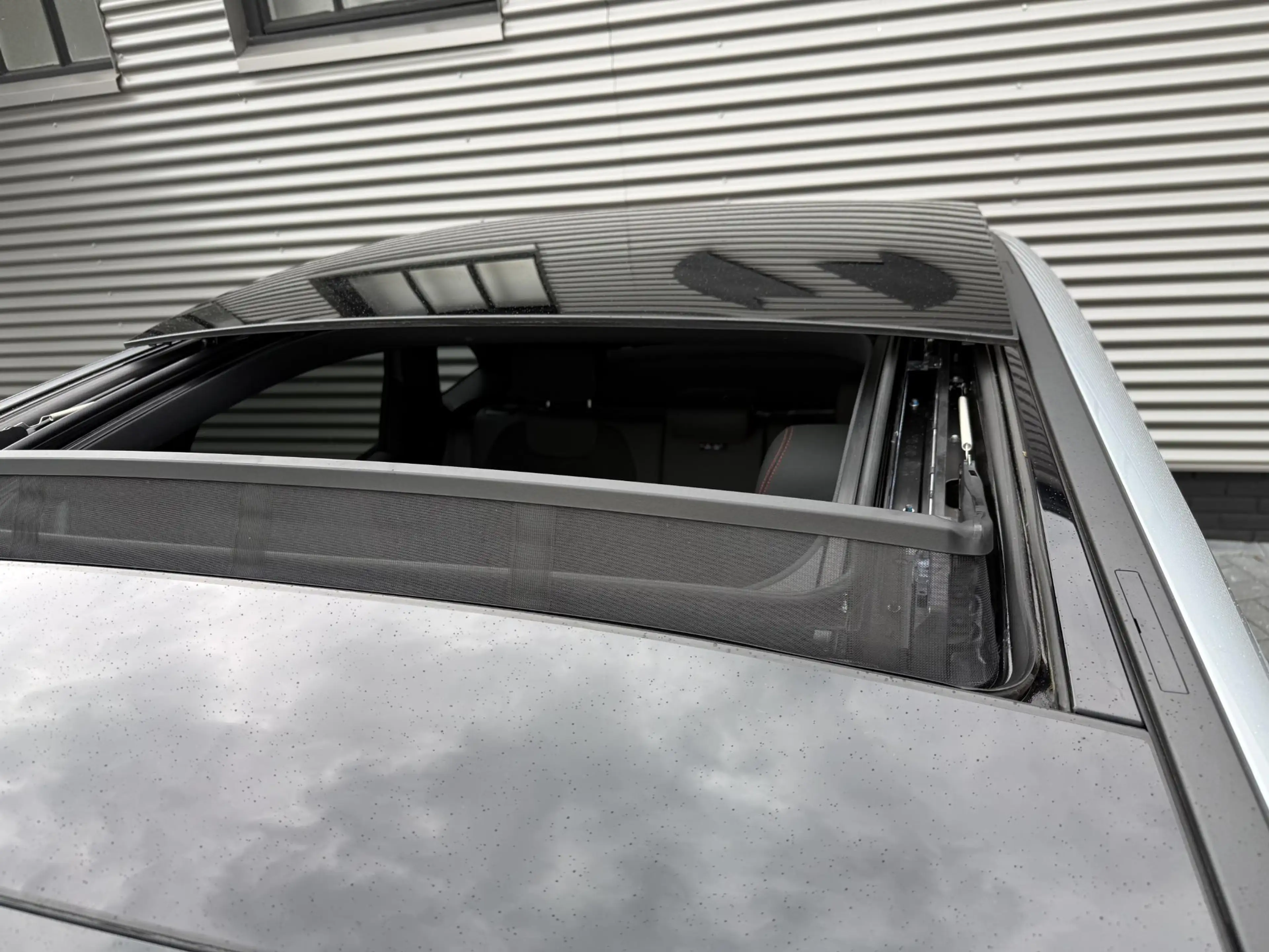 Mercedes-Benz B 250 e Business Solution AMG |Pano|ACC|Camera| — photo 6