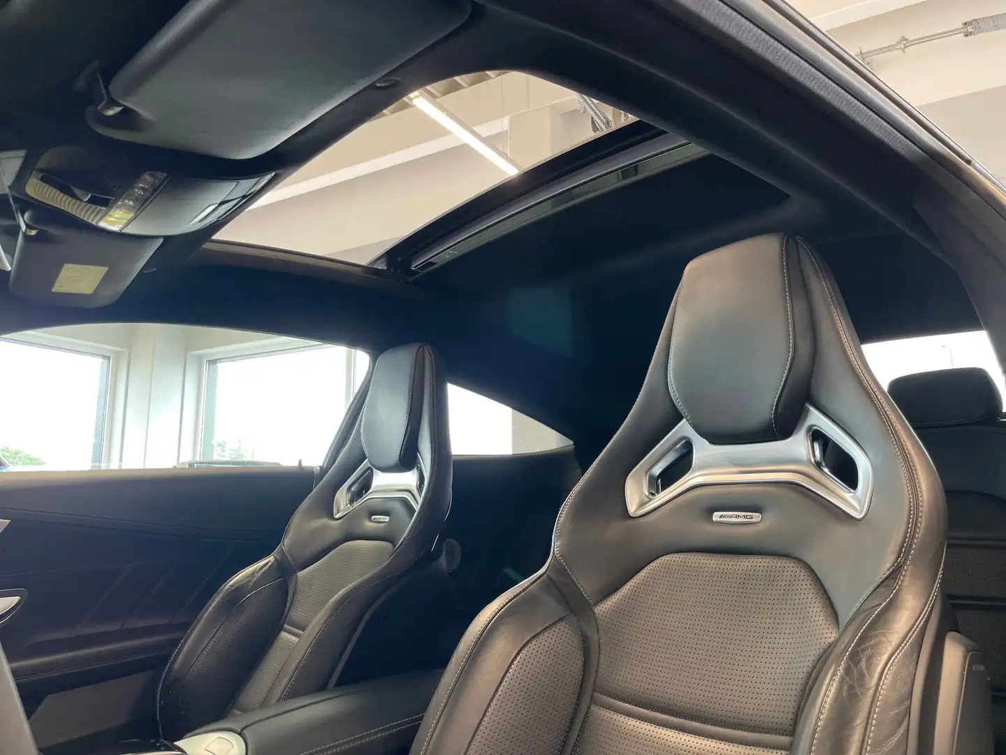 Mercedes-Benz C 63 AMG S Coupe Aut. Weiß - 2
