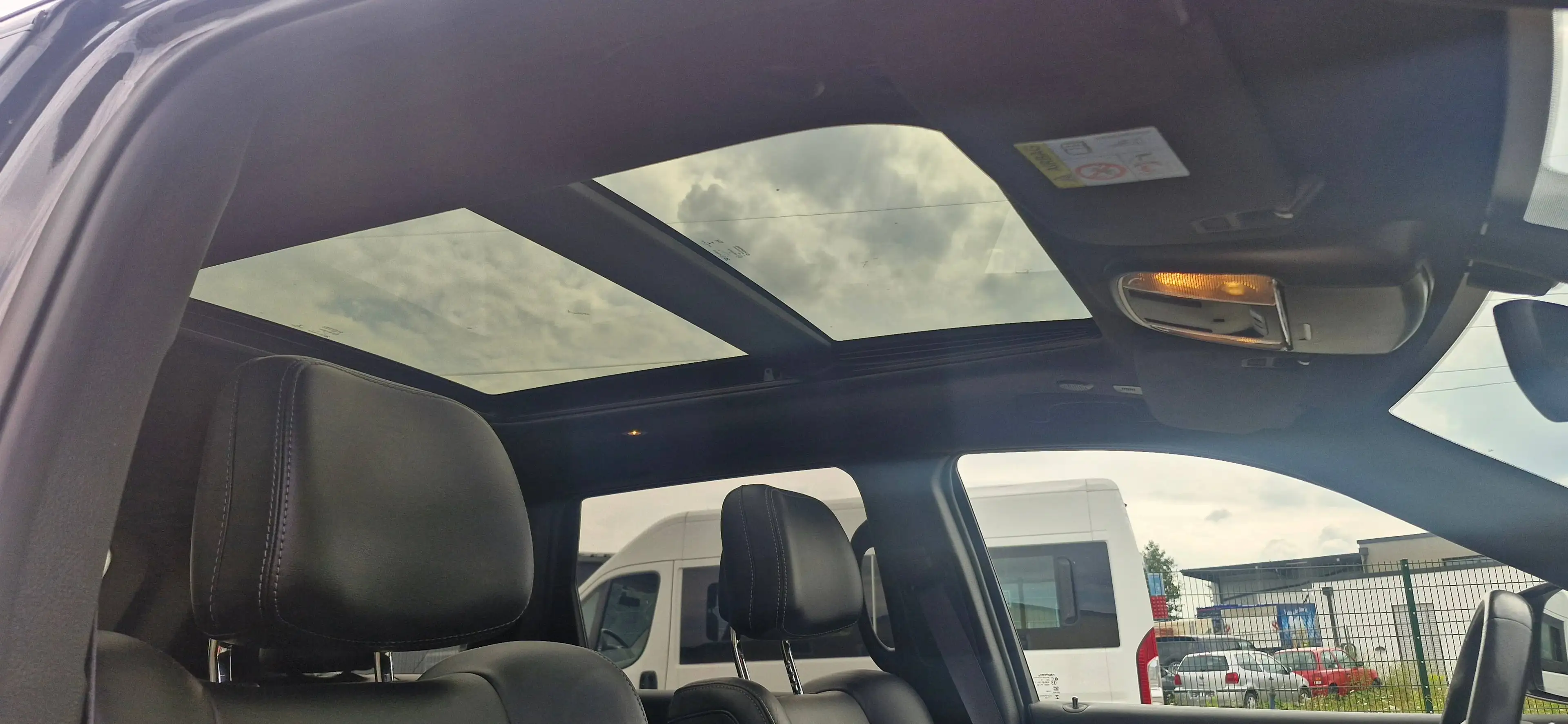 Jeep Grand Cherokee 6.2 V8 Trackhawk — photo 11