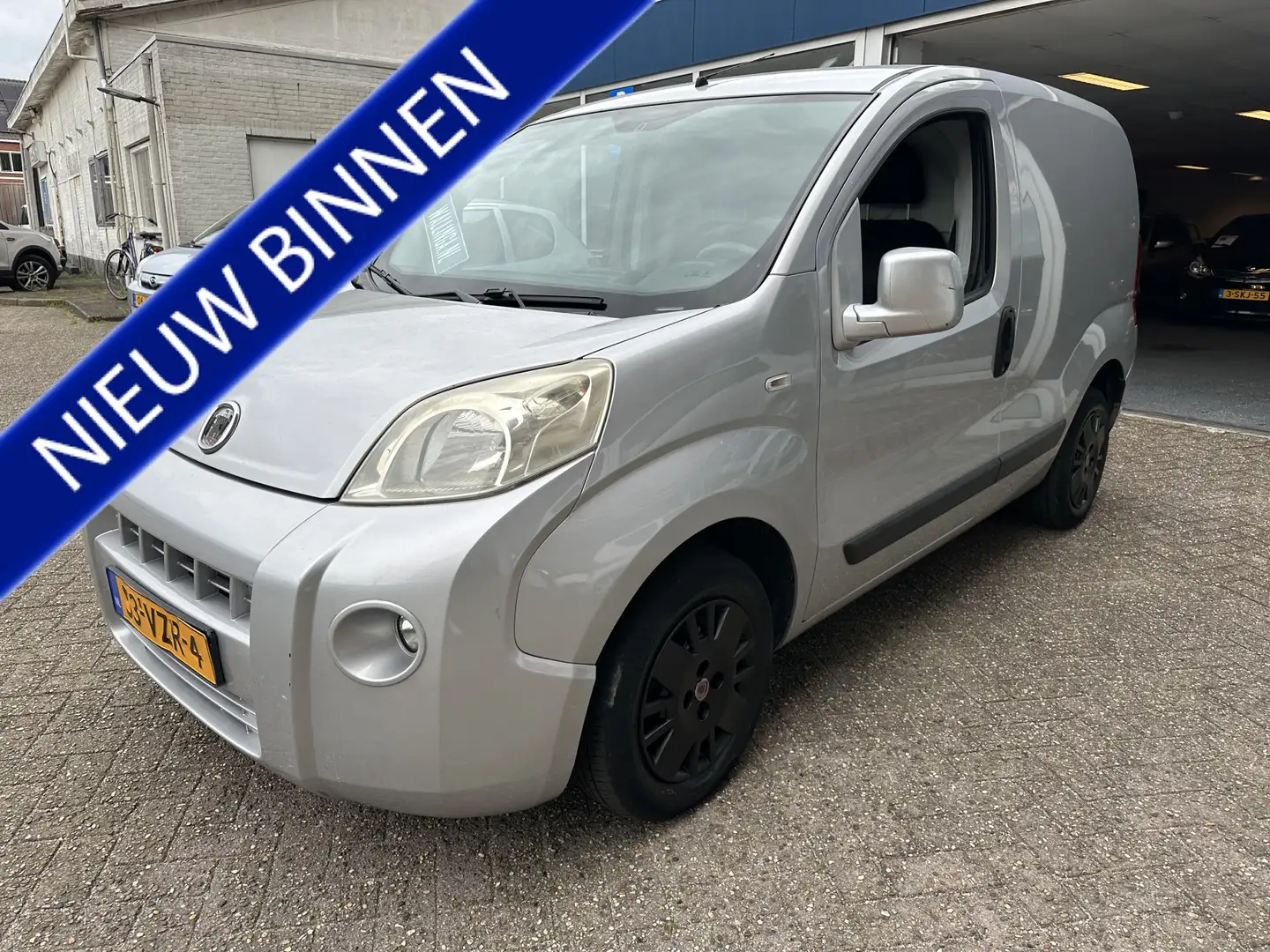 Fiat Fiorino 1.3 MJ SX airco/PDC/trekhaak Prijs is ex. BTW!! Plateado - 1