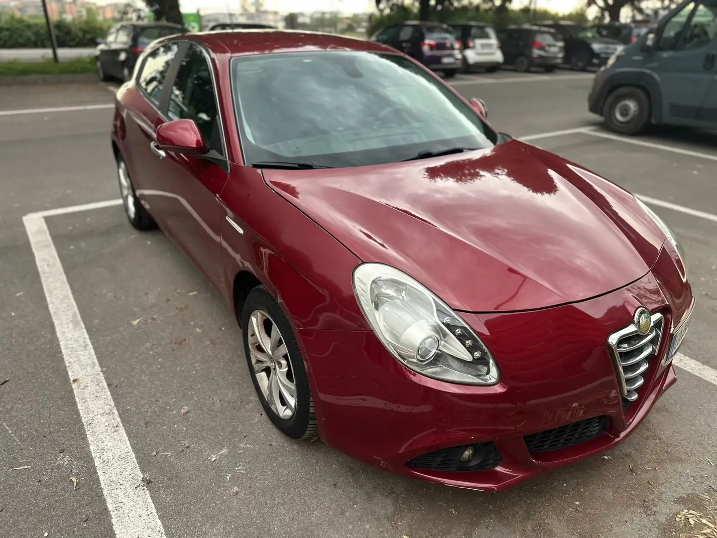 Alfa Romeo Giulietta Giulietta III 2010 1.4 t. Progression Red - 1