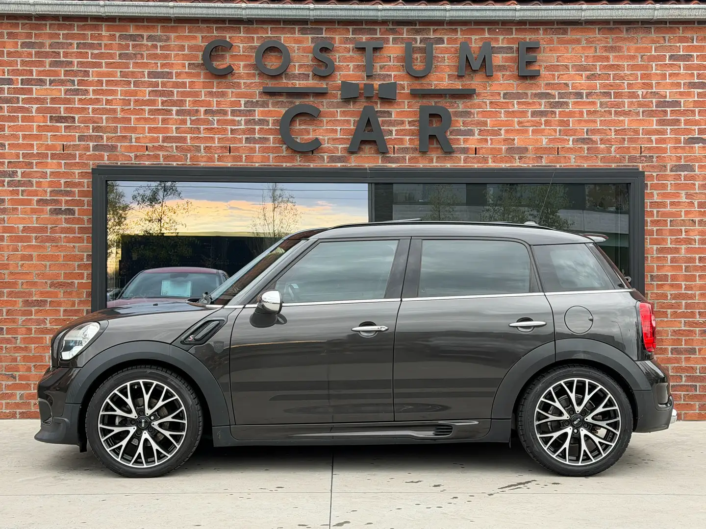 MINI Cooper SD Countryman Pack JCW - Harman/Kardon - Toit ouvrant Brun - 2