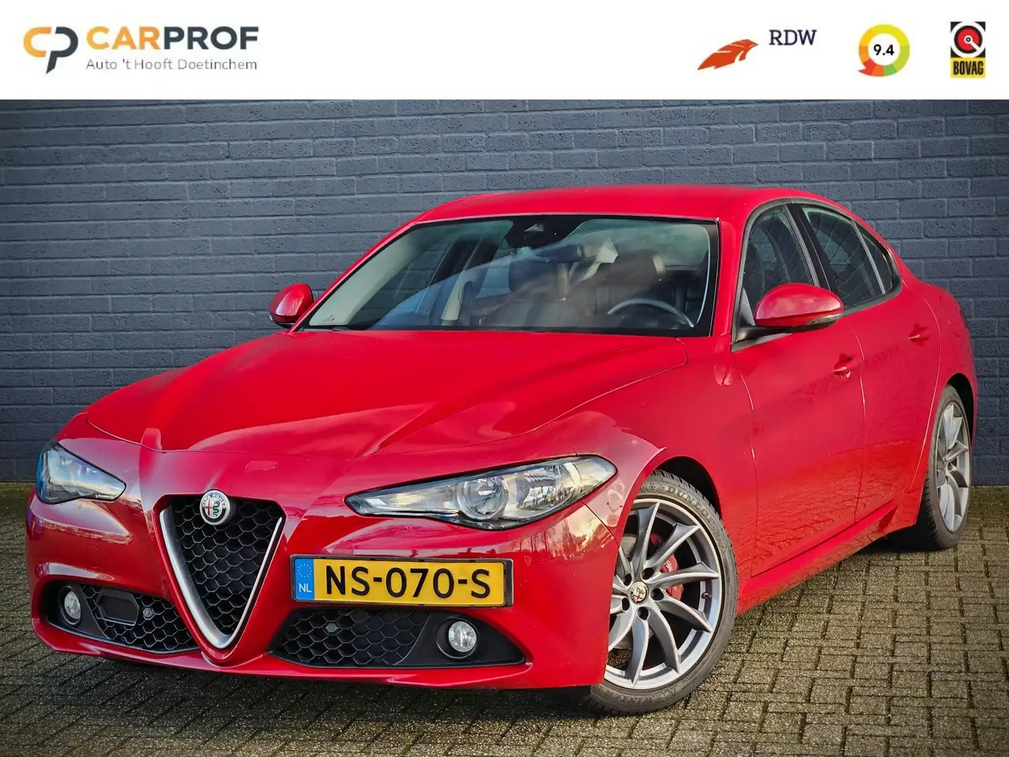 Alfa Romeo Giulia 2.0 Super / AUTOMAAT / PDC / Rot - 1