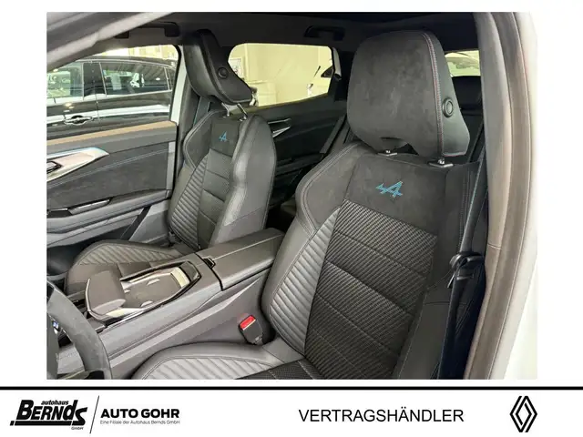 Renault Austral view 12