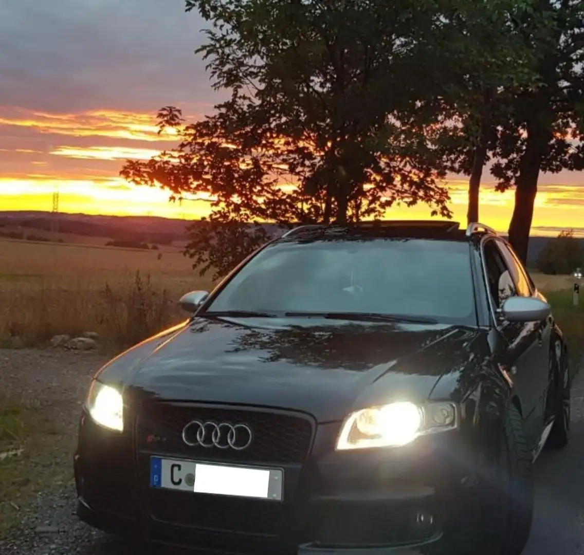 Audi RS4 Avant Zwart - 1