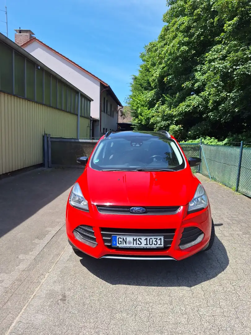 Ford Kuga 1.5 EcoBoost 2x4 Titanium - 1