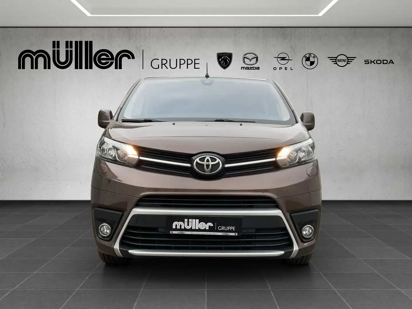 Toyota Proace Verso 2.0 D-4D L1 Verso Team Braun - 2