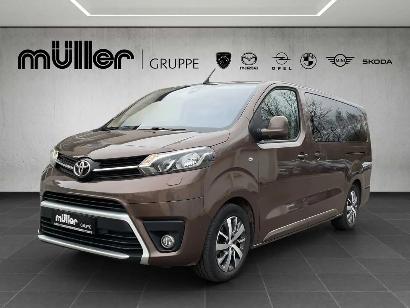 Toyota Proace Verso 2.0 D-4D L1 Verso Team Braun - 1