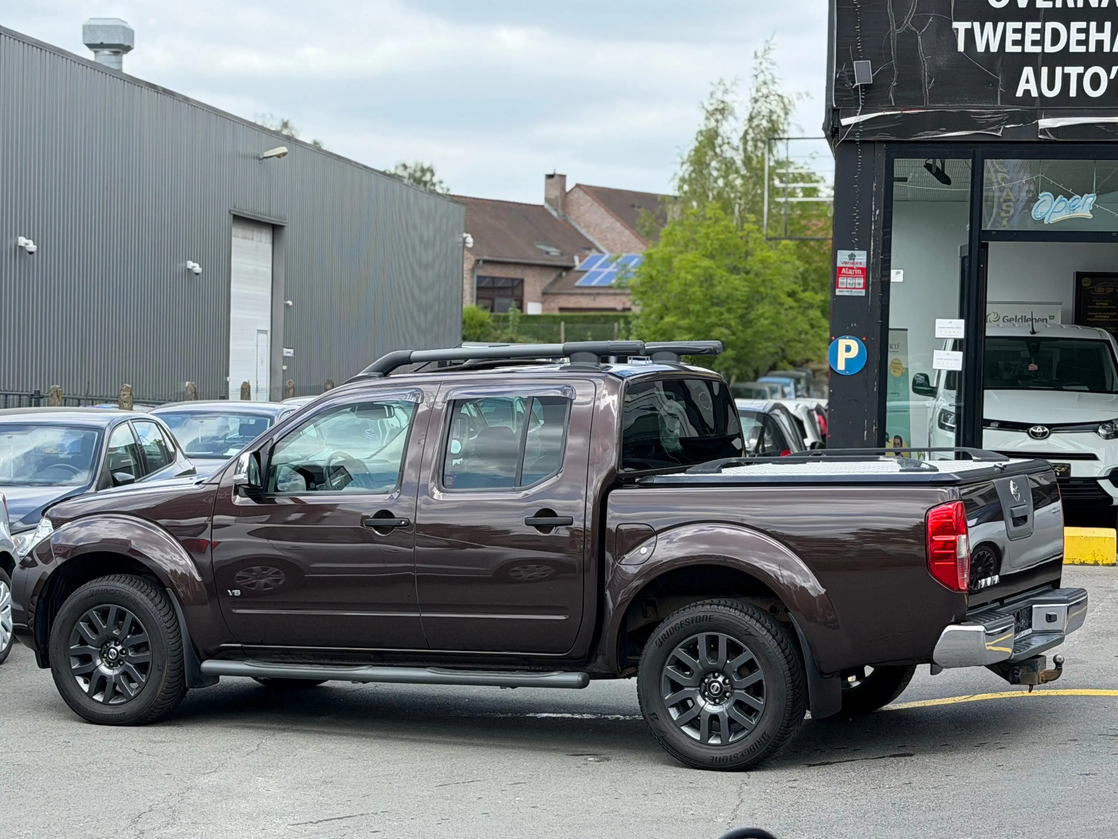 Nissan Navara Navara 3.0 dCi V6 4x4 Business DPF — photo 15
