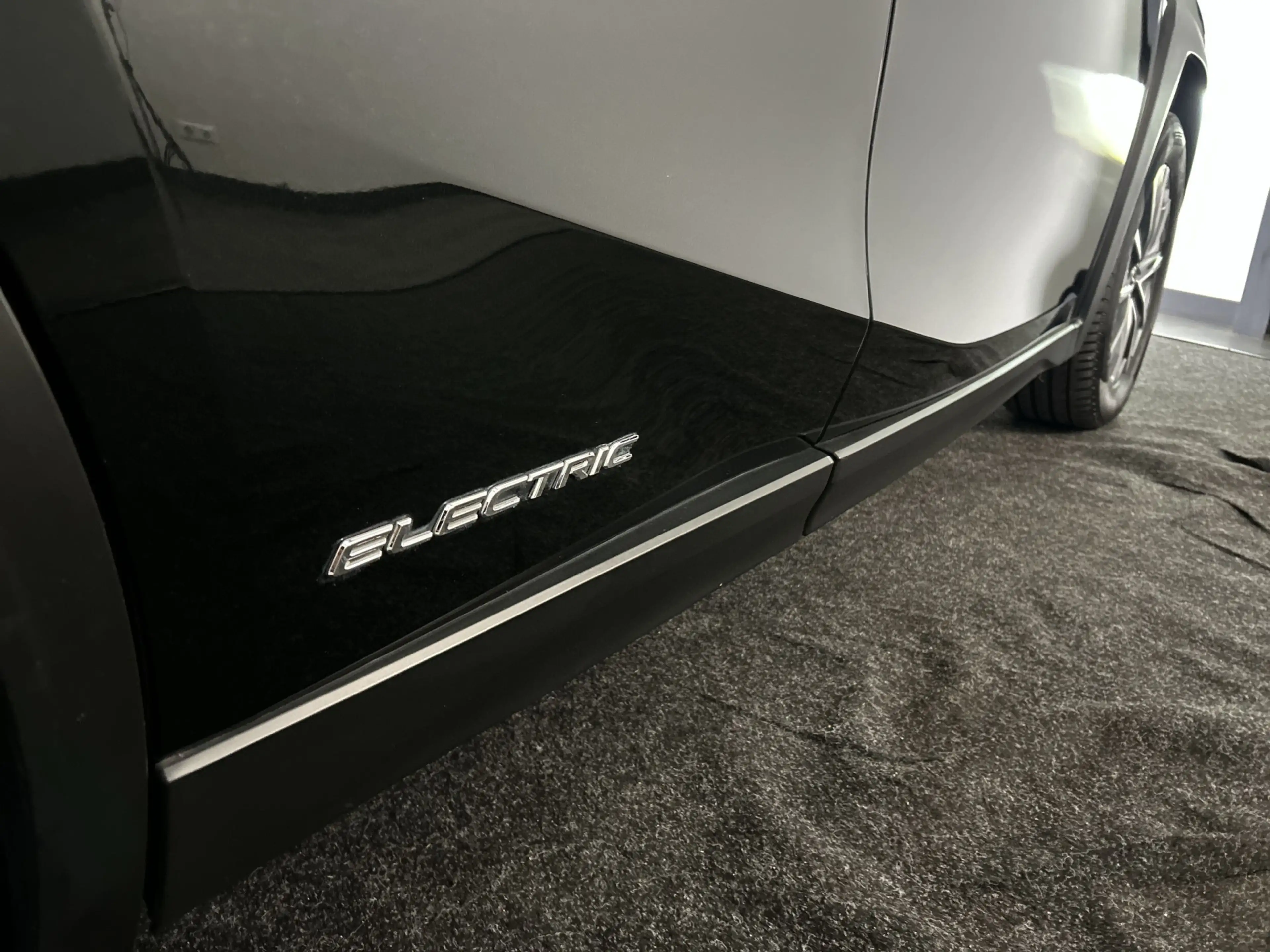Lexus UX 300e Business 54 kWh Elektrisch Rijden in Stijl | Nette — photo 12