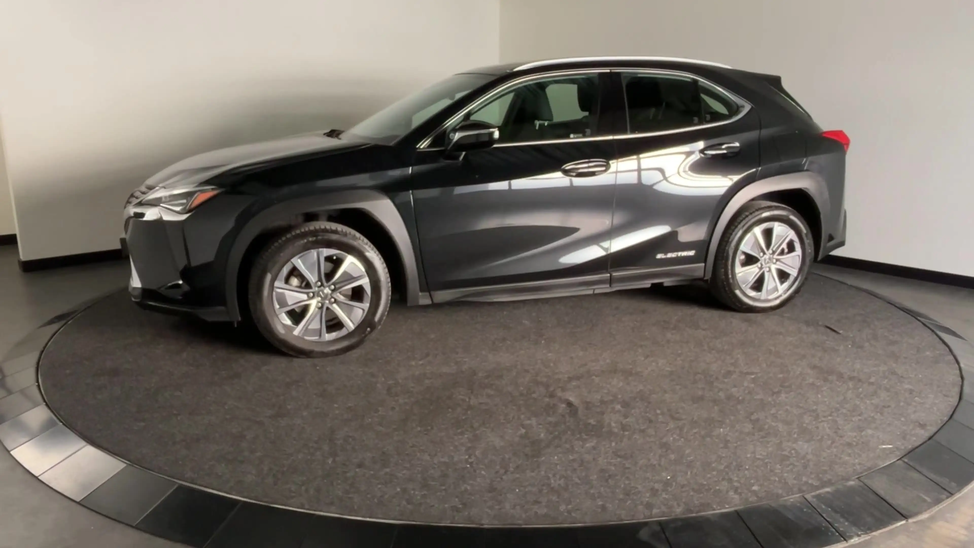 Lexus UX 300e Business 54 kWh Elektrisch Rijden in Stijl | Nette — photo 7