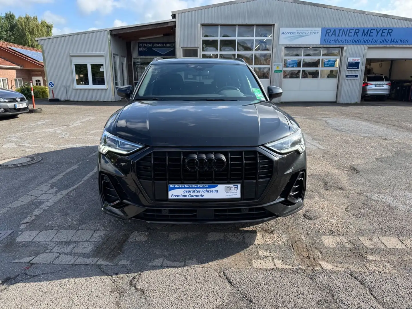 Audi Q3 35 TDI S line Navi/LED/Sitzheizung Schwarz - 2