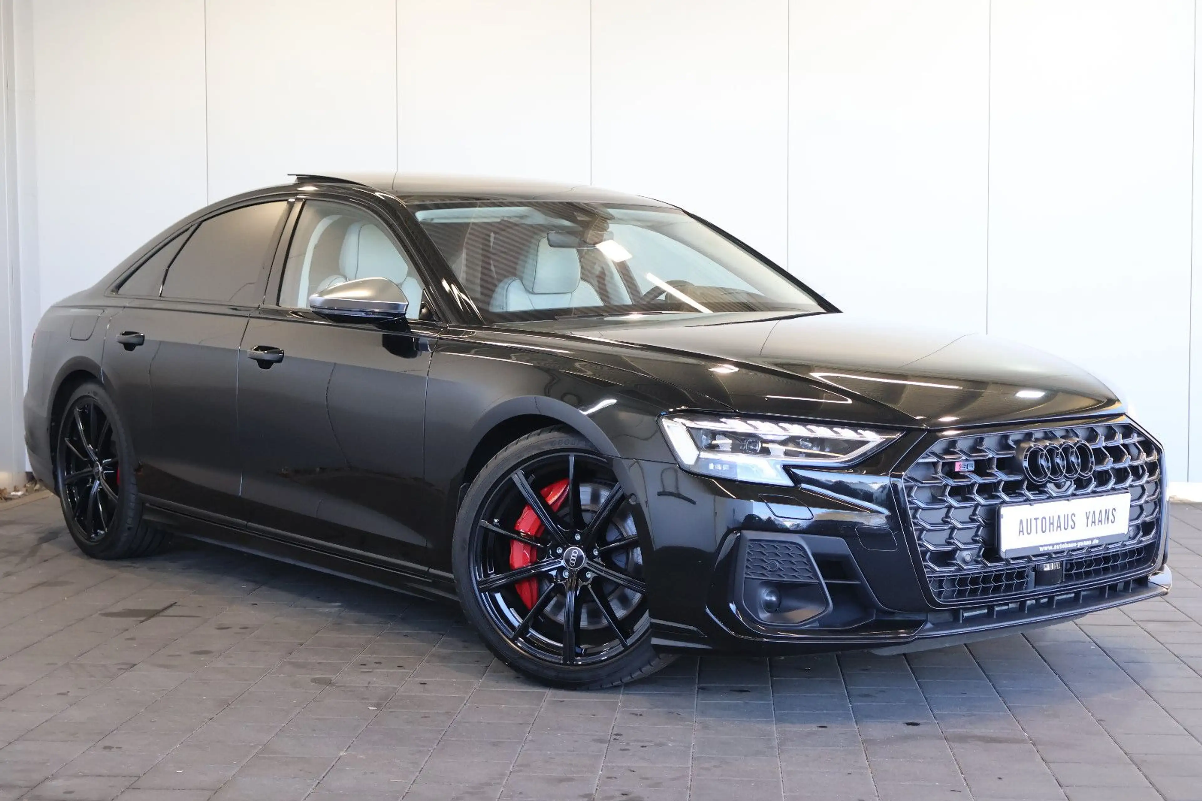 Audi S8 4.0 TFSI qu. LUFT+B&O+HUD+SOFT+MATRIX+PANO — photo 3