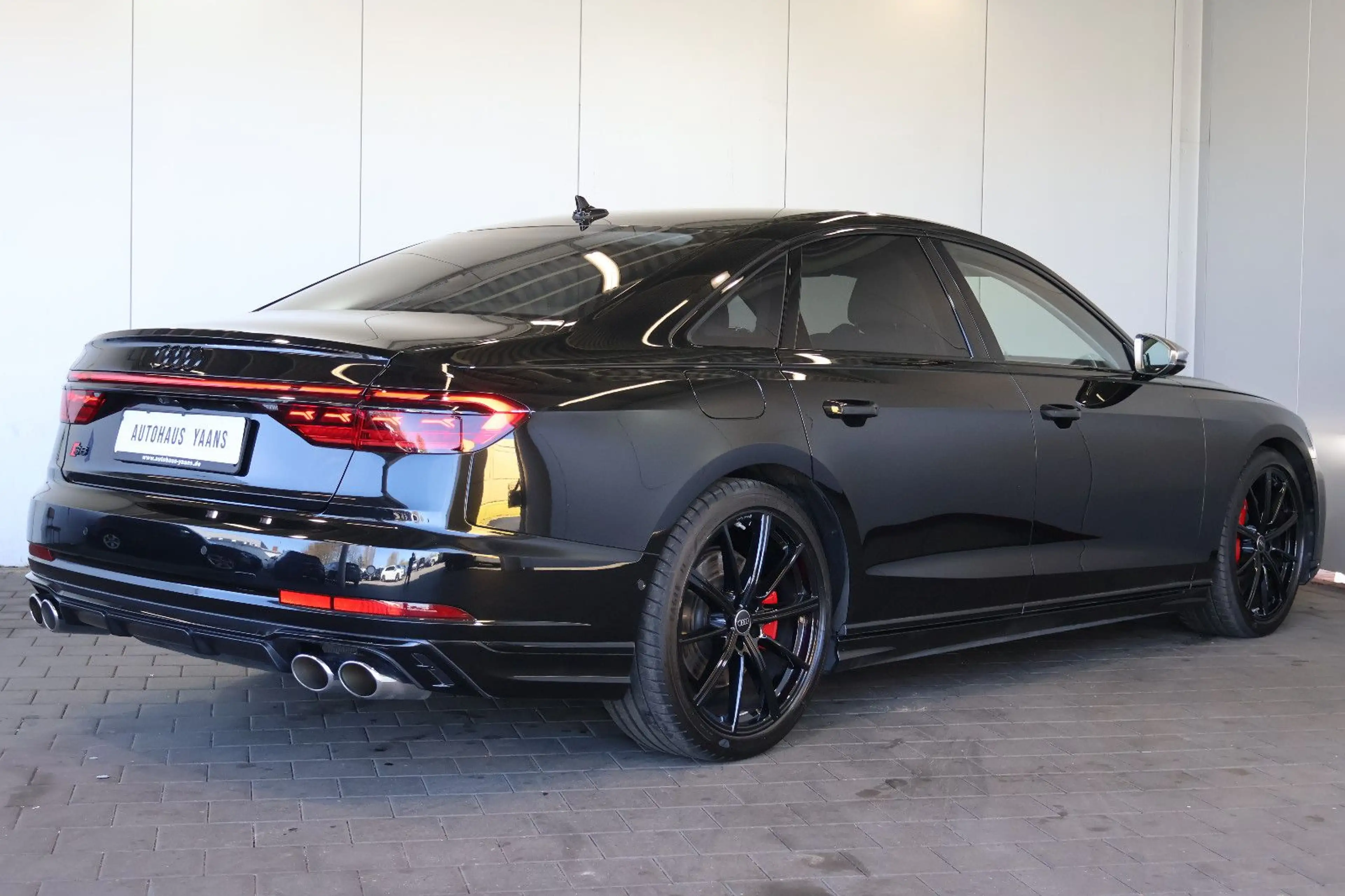 Audi S8 4.0 TFSI qu. LUFT+B&O+HUD+SOFT+MATRIX+PANO — photo 4
