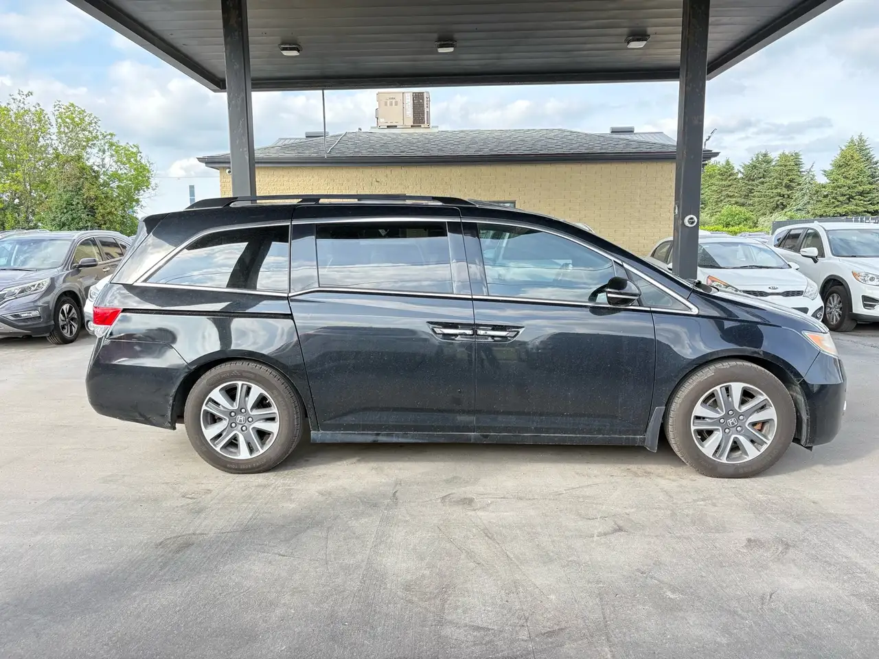 Honda Odyssey снимка Honda Odyssey
