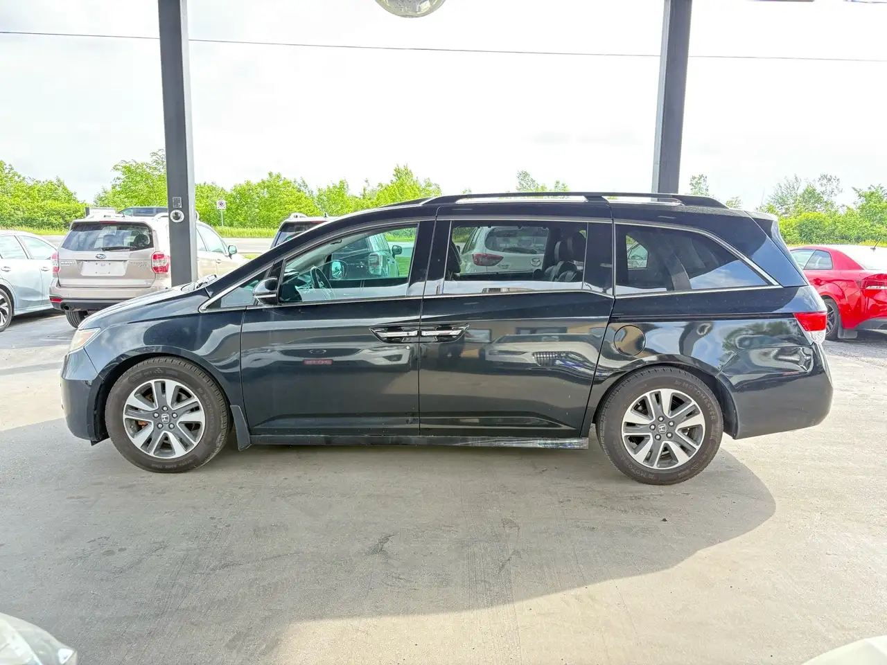 Honda Odyssey снимка Honda Odyssey