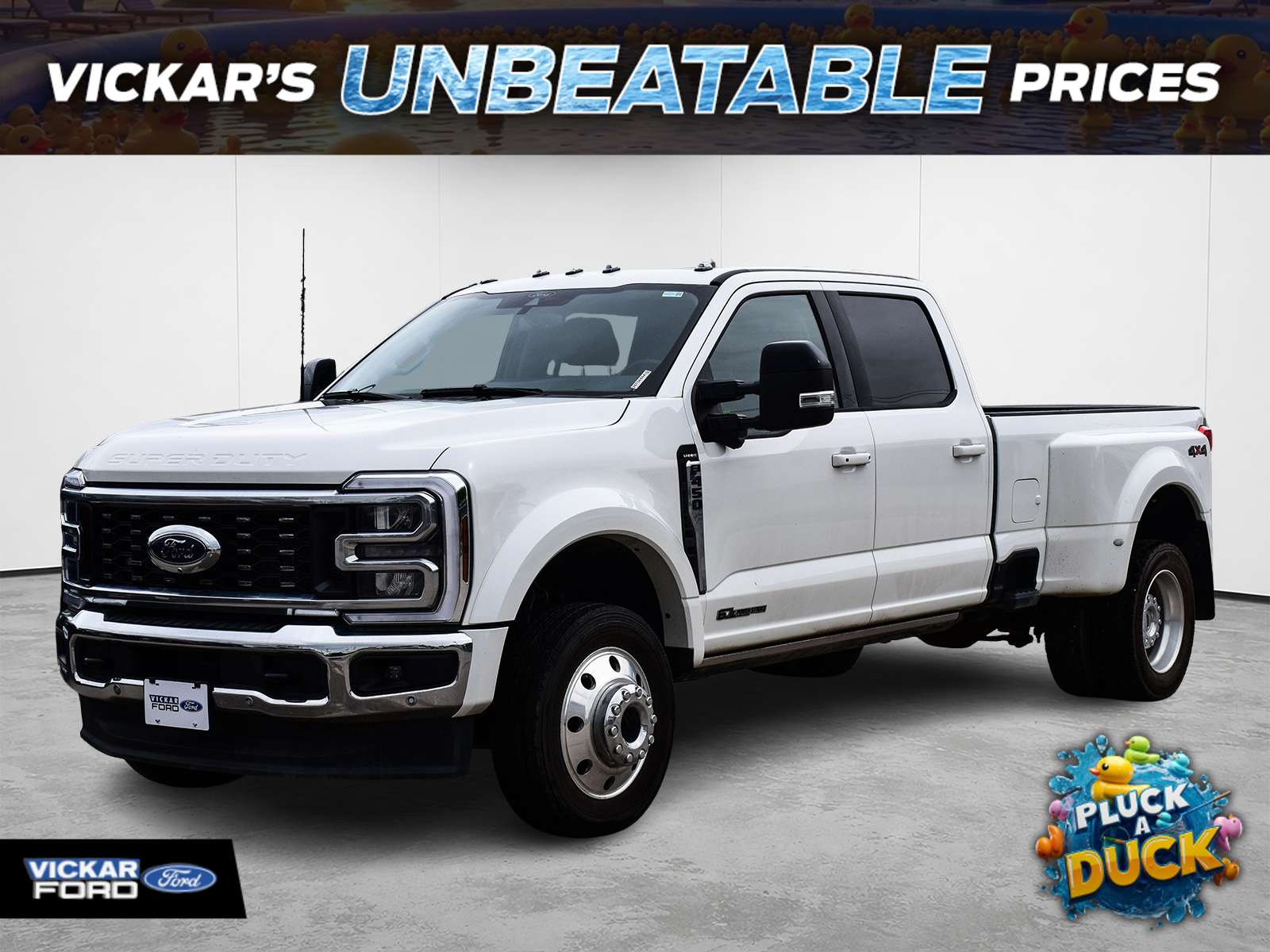 White 2025 Ford F-450 Super Duty Pickup Truck Four-Wheel Drive Automatic