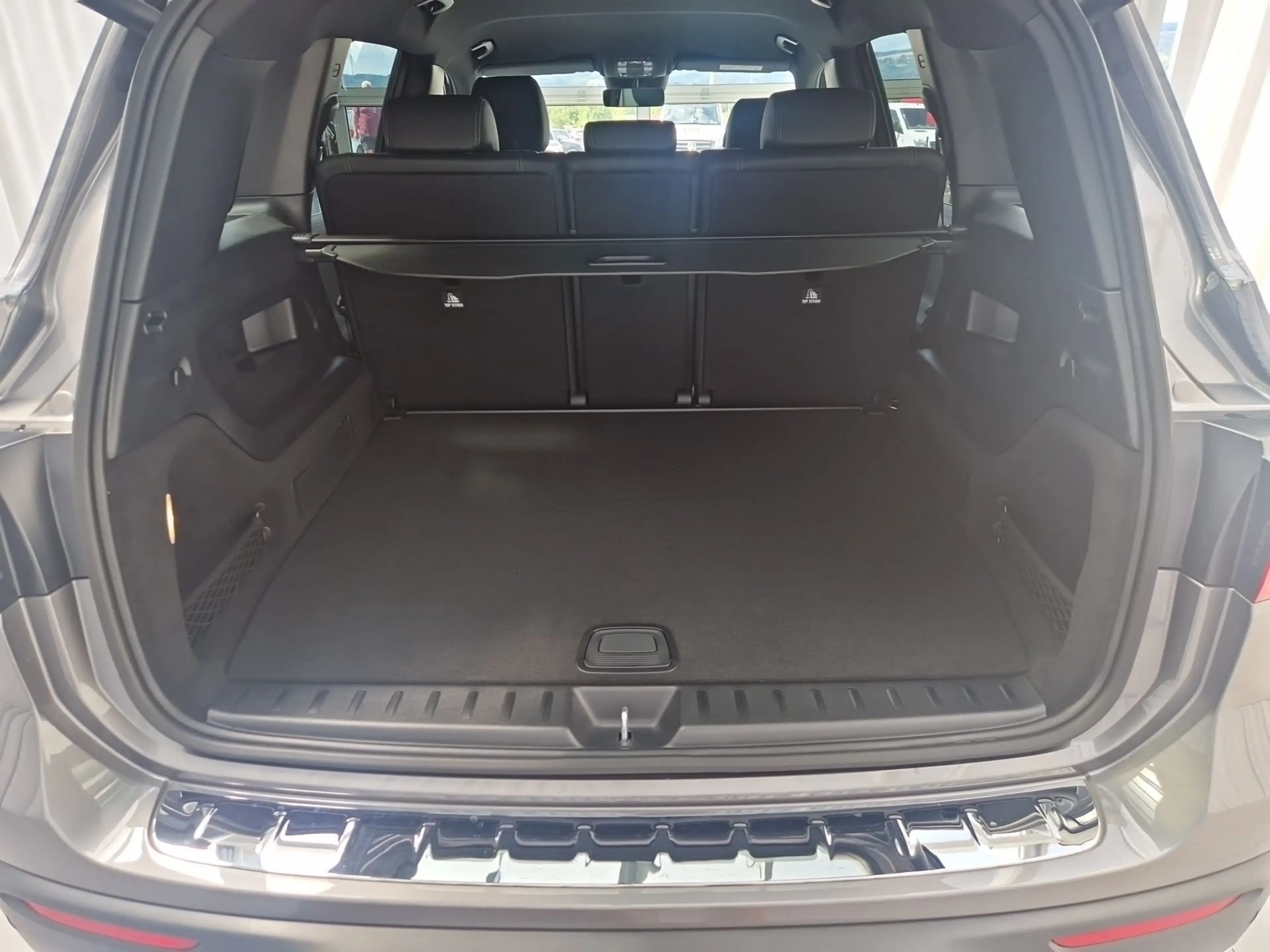 Mercedes-Benz EQB 250 + Österreich-Edition SpurW Winterp. — photo 11