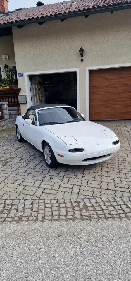 Mazda MX-5 1,8i SE, foto 4