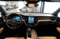 Volvo XC60 B4 155kW/211pk Aut8 MHEV Ultimate Bright PANORAMAD Zwart - thumbnail 4