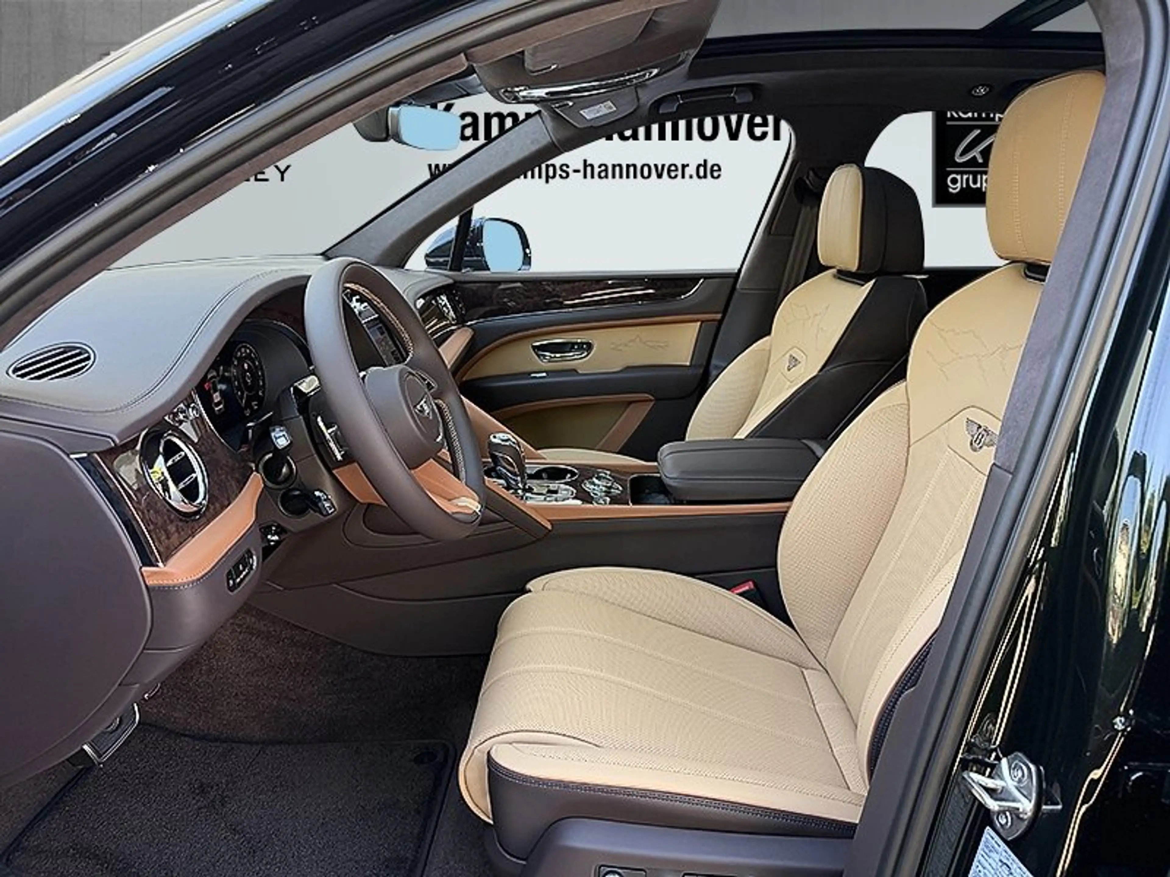 Bentley Bentayga V8 Artenara *Standhzg.*AHZV* — photo 12