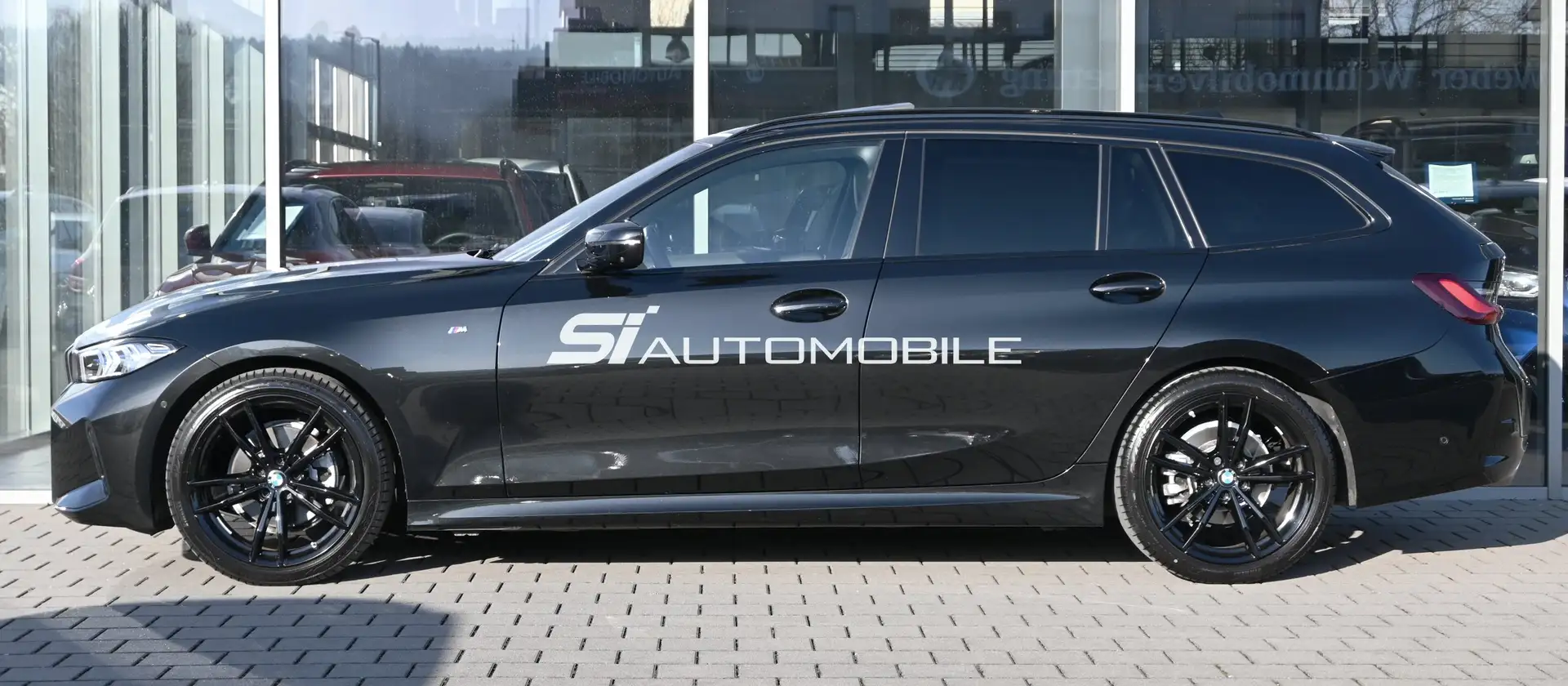 BMW 320 d xDrive Touring M-Sport *ACC*STANDHEIZ*PANO* Noir - 2