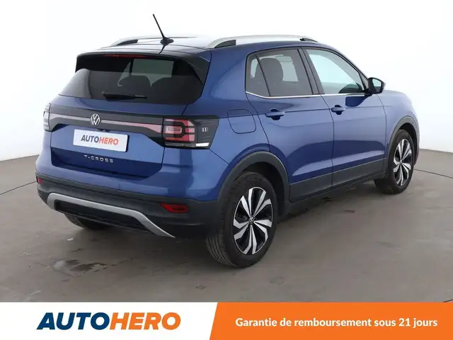 Volkswagen T-Cross view 6