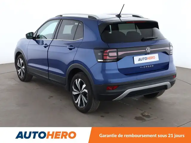 Volkswagen T-Cross view 4