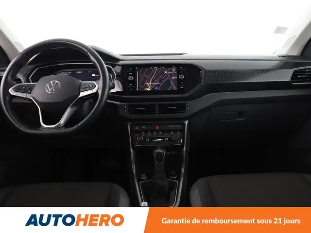 Volkswagen T-Cross view 12