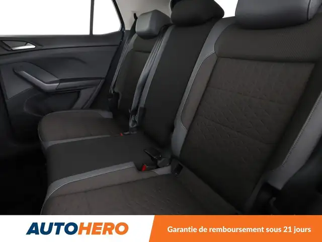 Volkswagen T-Cross view 14