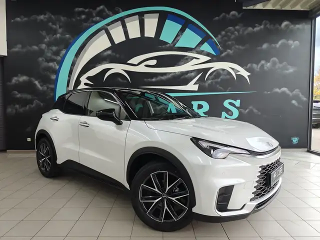 Lexus LBX LBX FWD emotion + executive pack