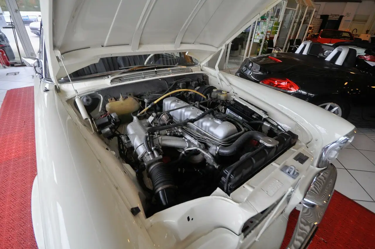 Mercedes-Benz 280 SE Hochkühler/H-Kennz./Restauriert", foto 12