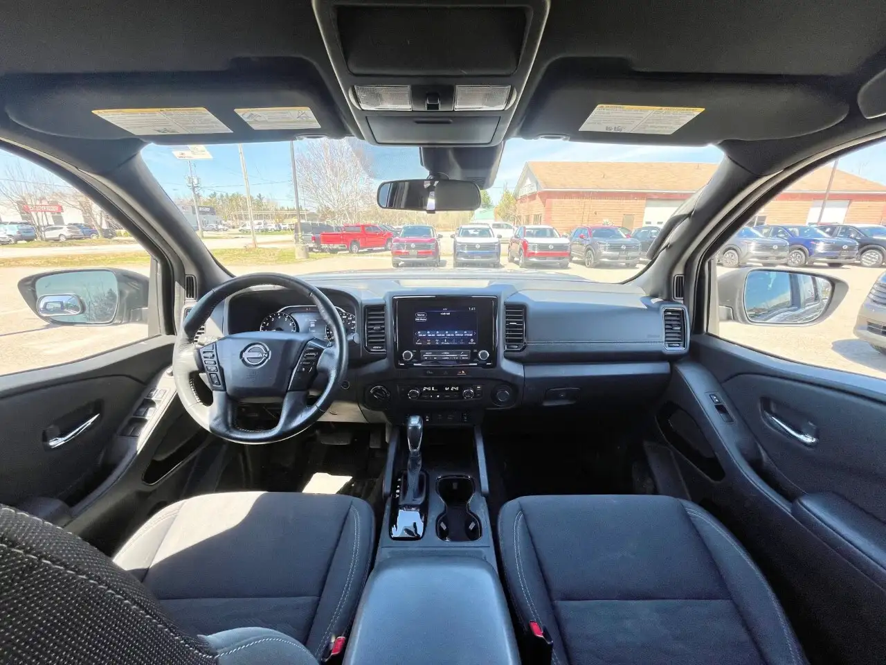 Nissan Frontier снимка Nissan Frontier