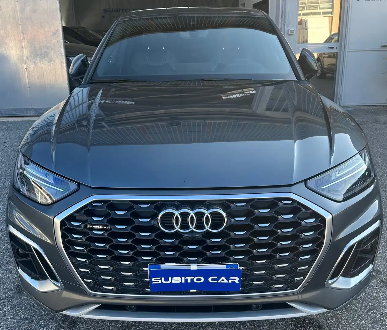 Audi Q5 SPB Sportback 40 2.0 Tdi Mhev S-line Quattro 204cv Gris - 2