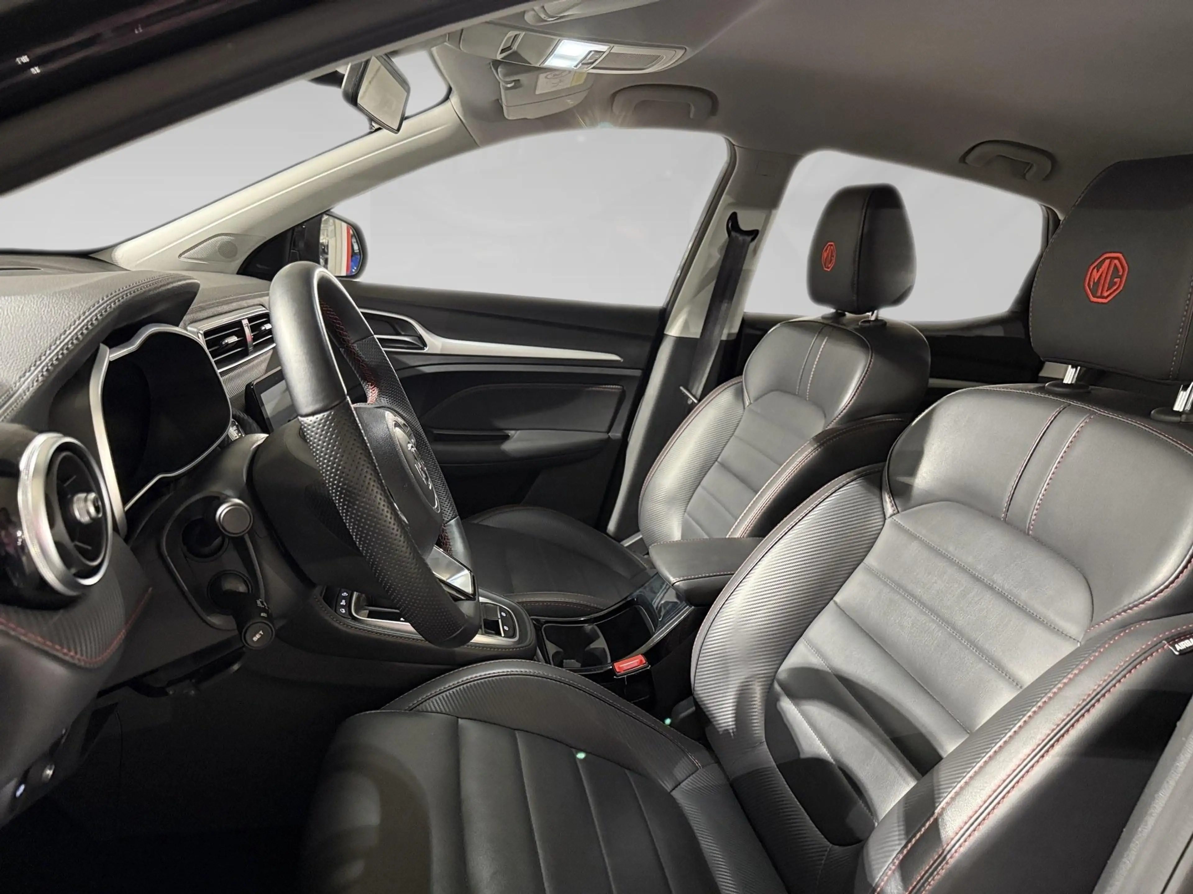 MG ZS MG 1.0 FWD LUXURY — photo 4