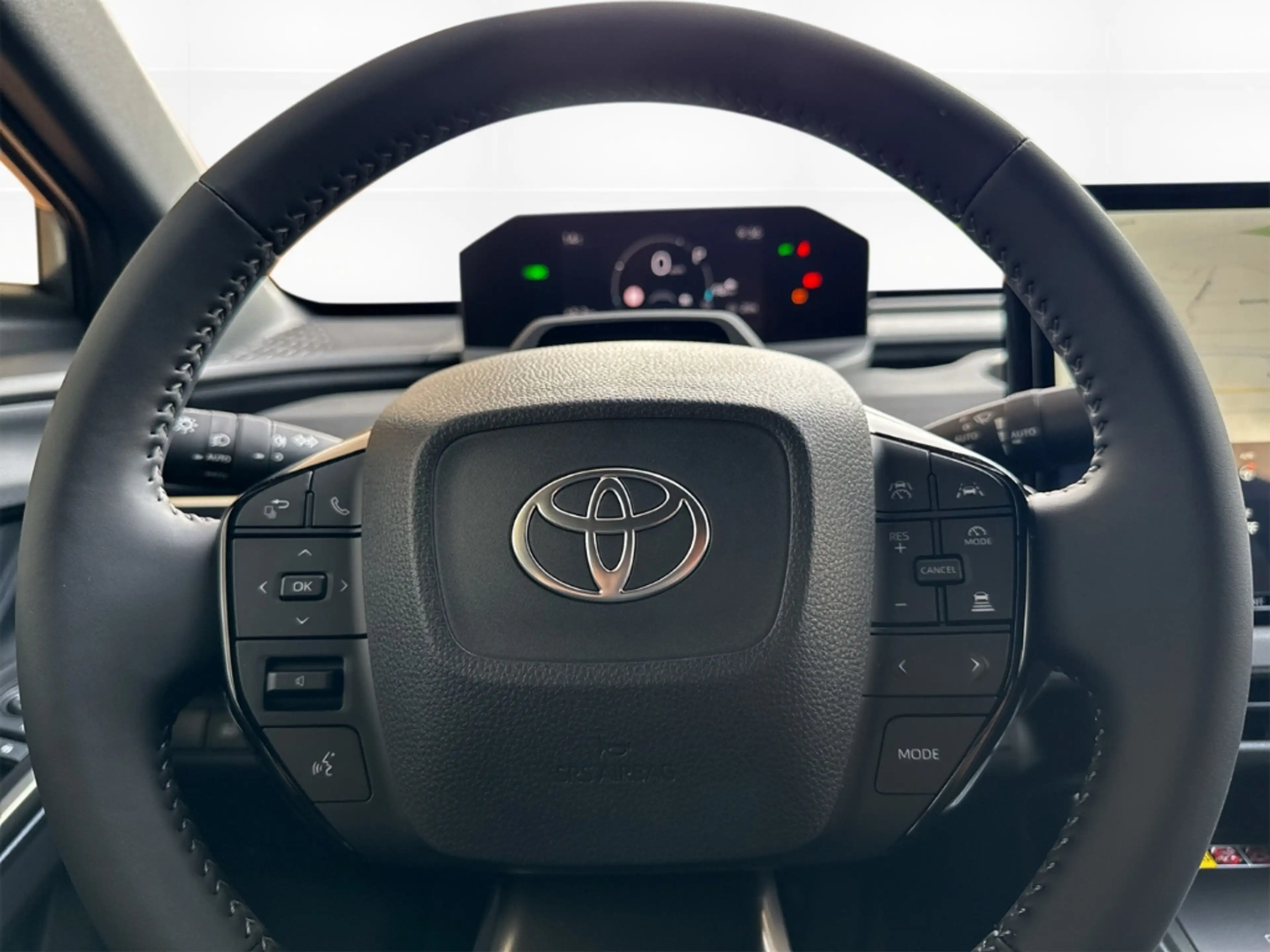 Toyota C-HR+ Elektro Teamplayer 77 kWh +Navi +Matrix-LED +Kamer — photo 13