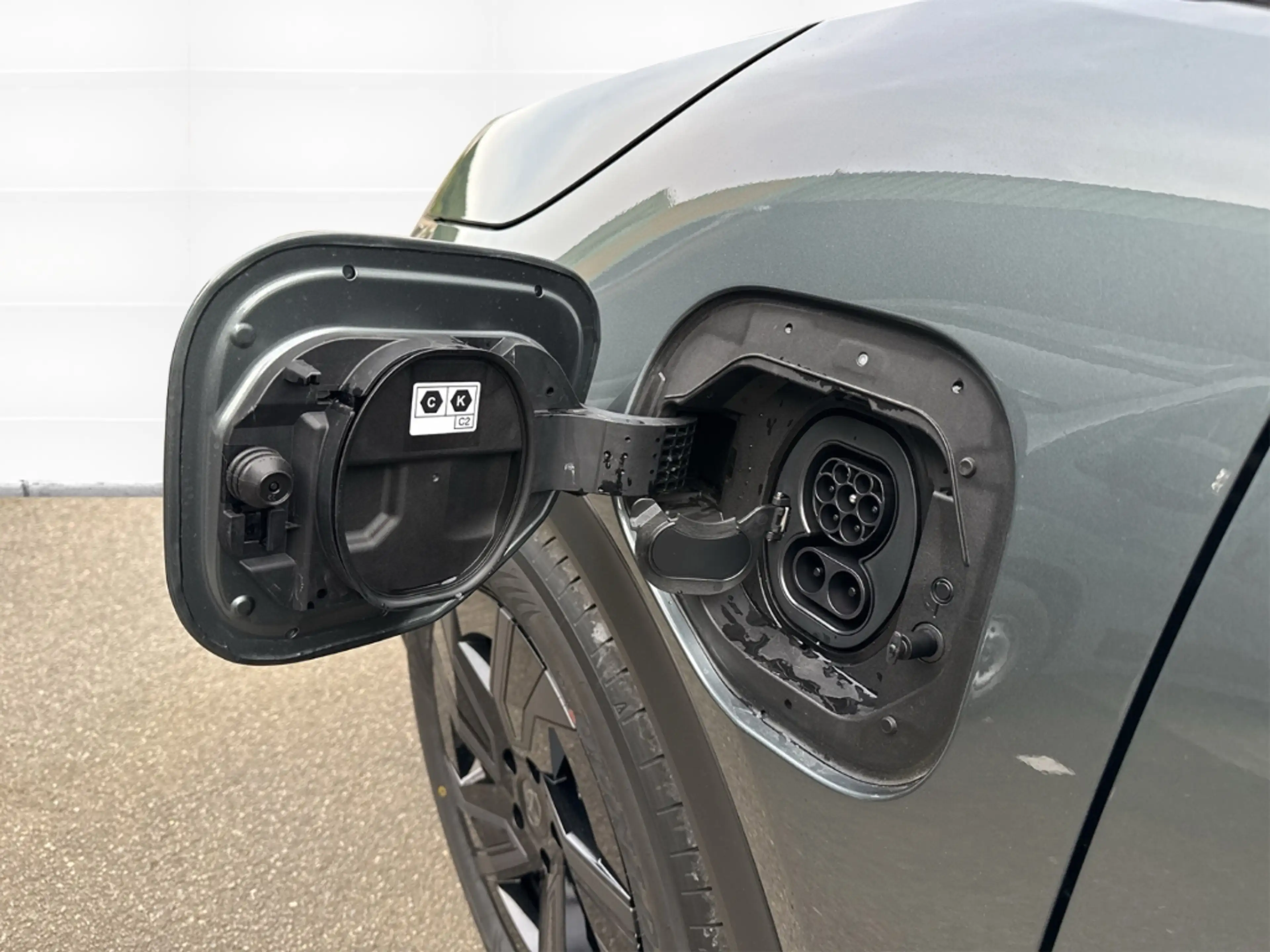 Toyota C-HR+ Elektro Teamplayer 77 kWh +Navi +Matrix-LED +Kamer — photo 8