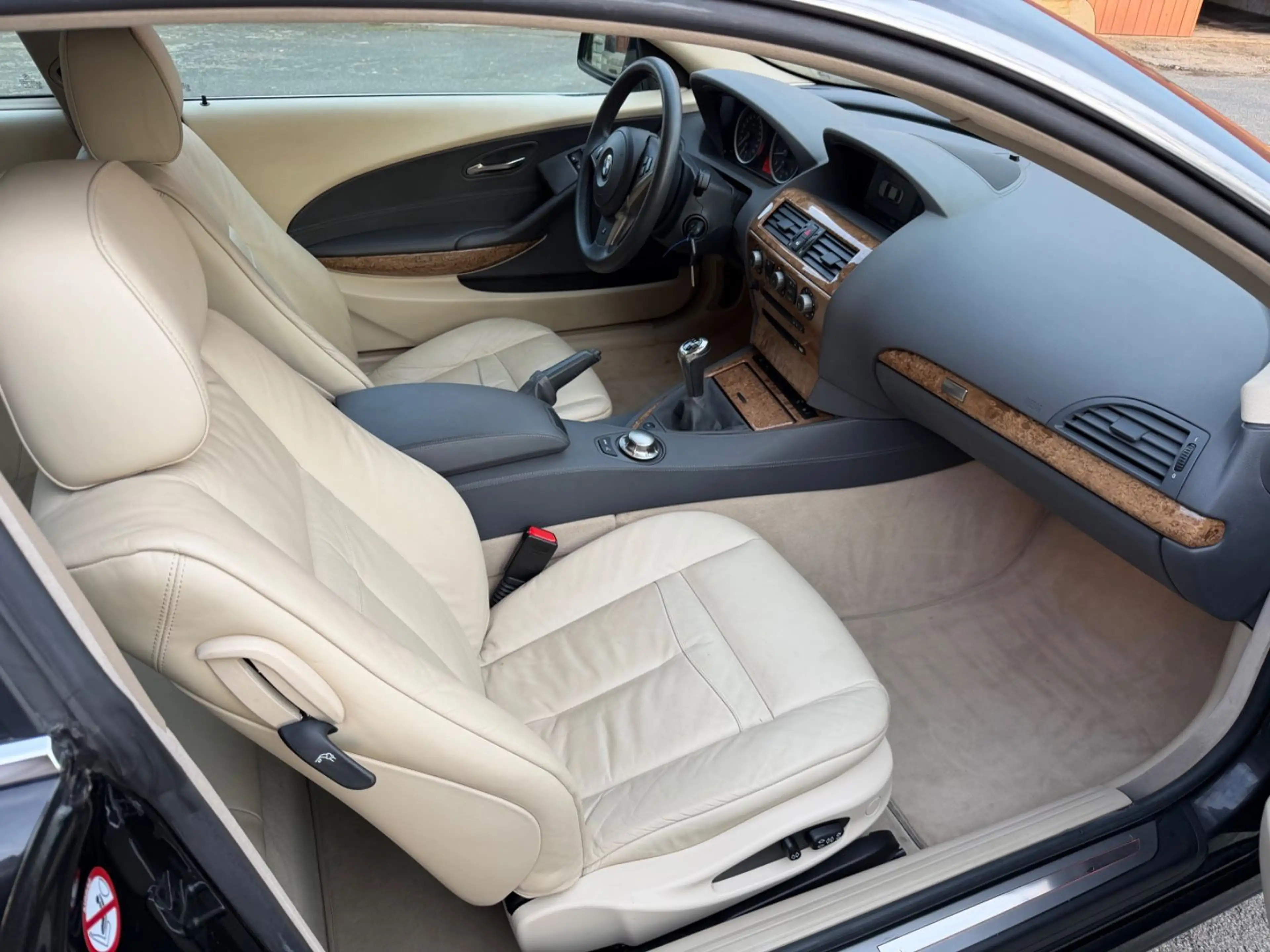 BMW 645 Ci Coupé *Handschalter mit nur 39.411 Km* — photo 7